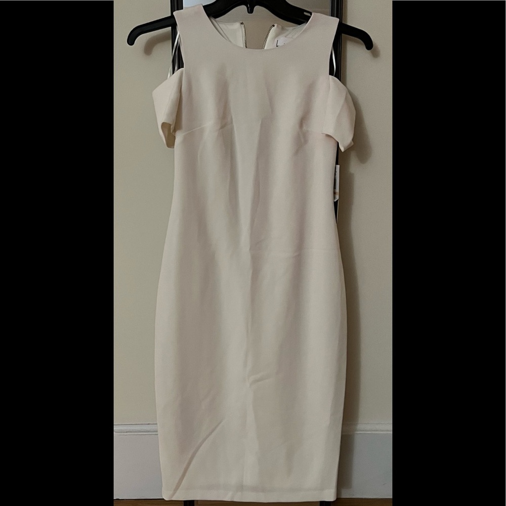 Nicole Miller Ivory cold shoulder lined dress